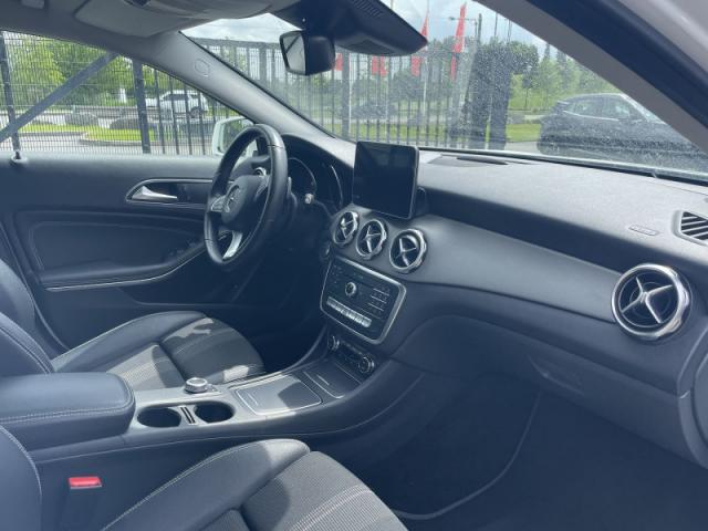 Mercedes Benz Gla image 6