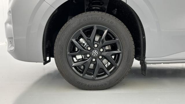 Volkswagen Transporter image 8