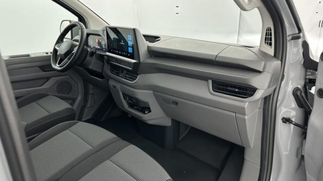 Volkswagen Transporter image 6