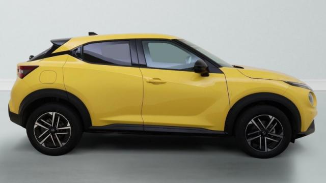 Nissan Juke image 8