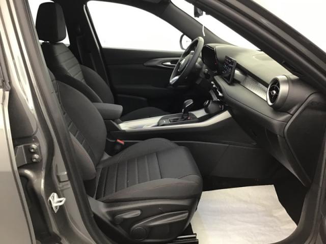 Alfa Romeo Tonale image 2