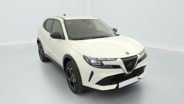 Alfa Romeo Junior 1.2 Ibrida 145 Ch E-Dct6 Ti