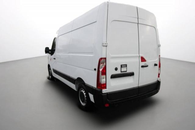 Renault Master image 2