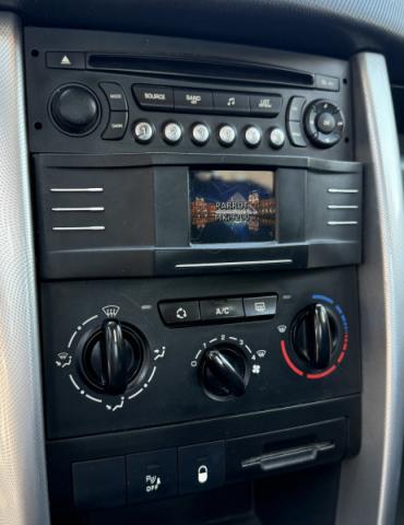 Peugeot 207 image 6