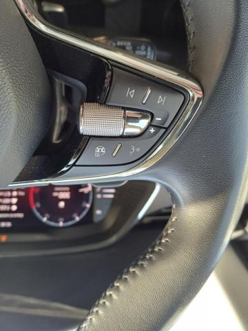 Skoda Octavia image 2
