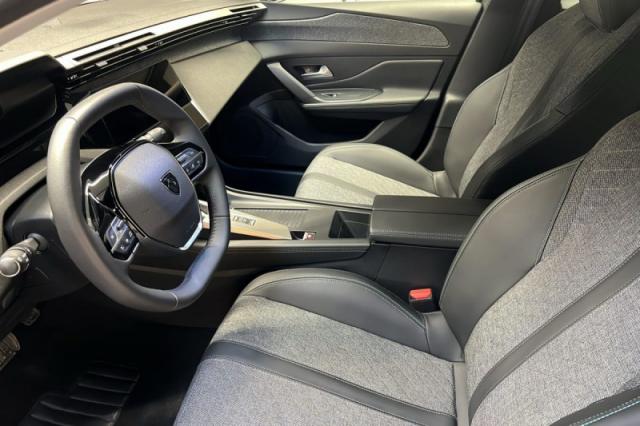 Peugeot 408 image 8
