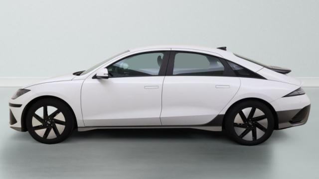 Hyundai Ioniq image 9