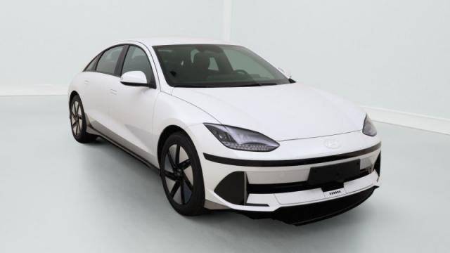 Hyundai Ioniq image 1