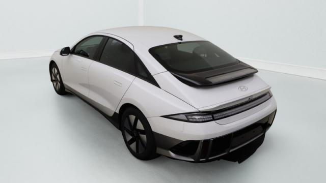Hyundai Ioniq image 8