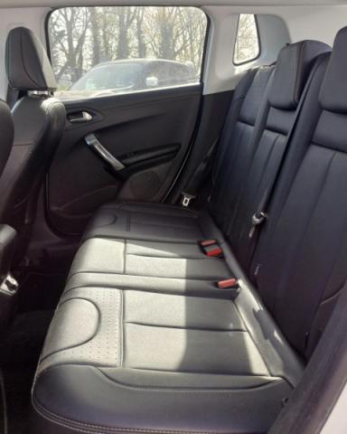 Peugeot 2008 image 3