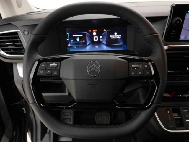 Citroen Jumpy image 2