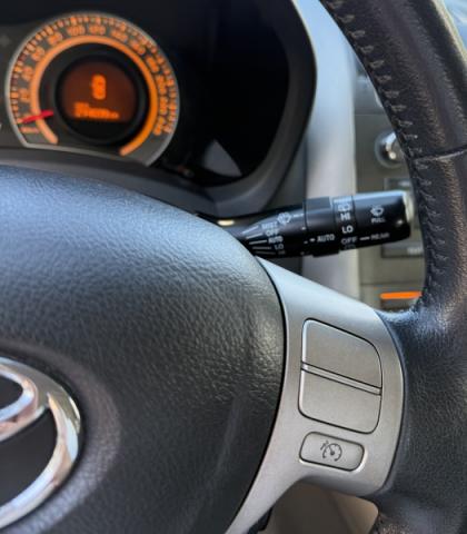 Toyota Auris image 8