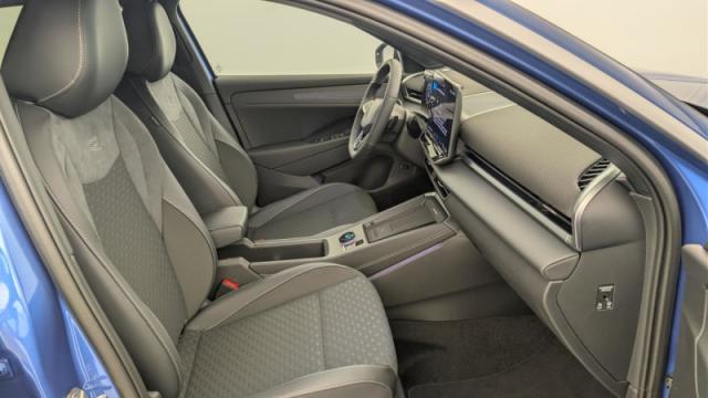 Volkswagen T-Roc image 8