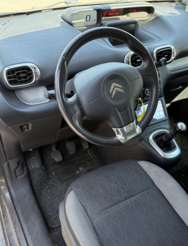 Citroen C3 Picasso image 2