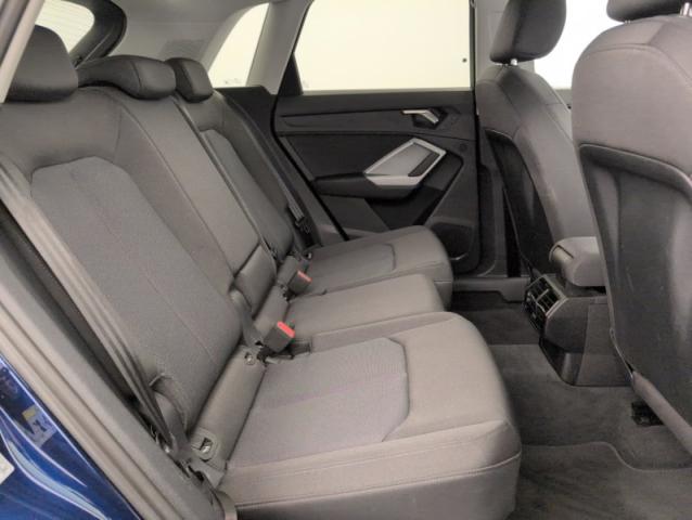 Audi Q3 image 8