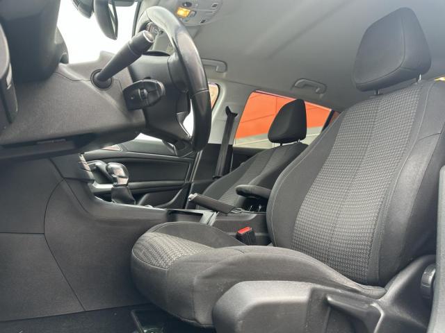 Peugeot 308 image 7