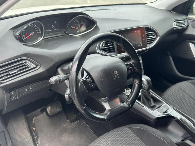 Peugeot 308 image 8