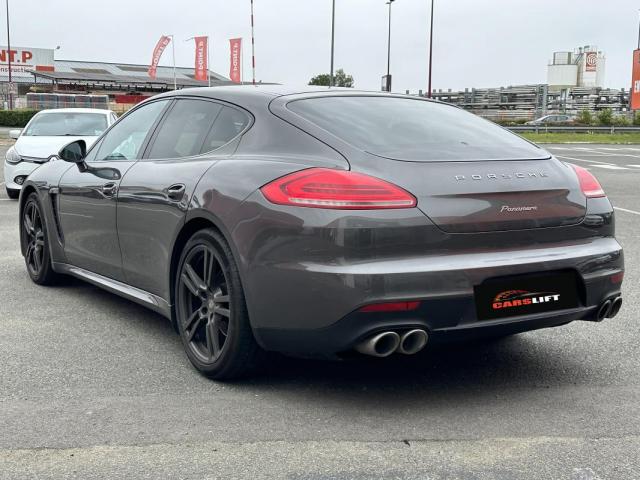 Porsche Panamera image 1