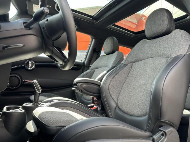 Mini Cooper S image 3