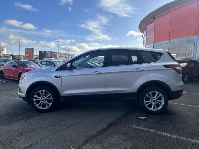 Ford Kuga image 2
