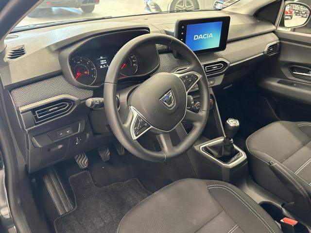 Dacia Sandero image 8