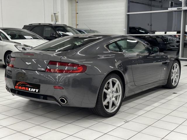 Aston Martin V8 Vantage image 1
