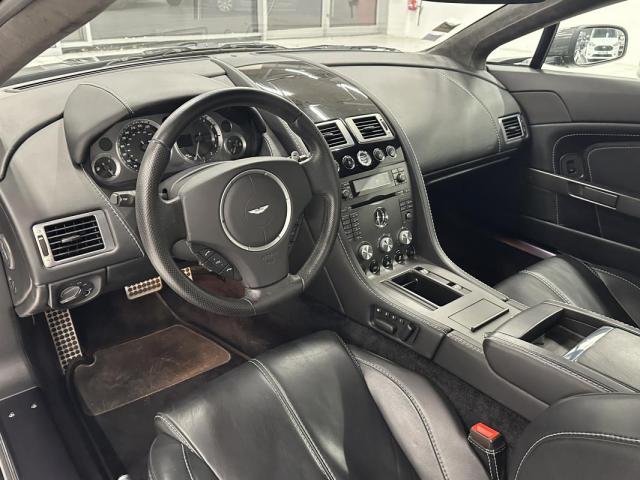Aston Martin V8 Vantage image 9