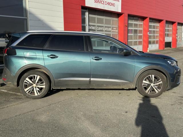 Peugeot 5008 image 2