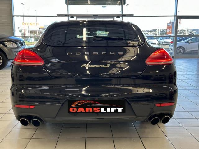 Porsche Panamera image 9
