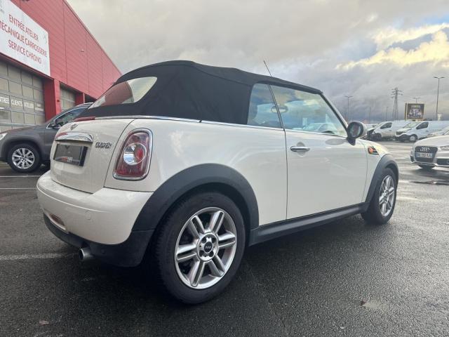 Mini Cabrio image 6