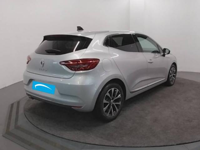 Clio image 8