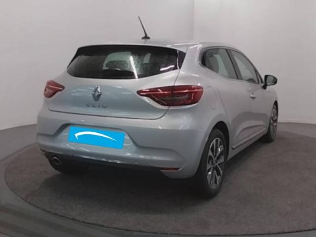 Clio image 8