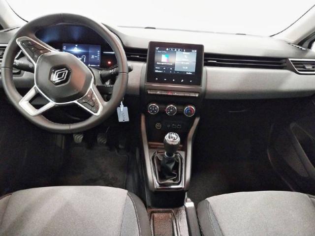 Renault Clio image 2