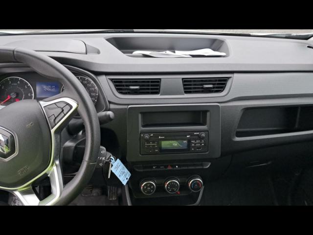 Renault Express image 9