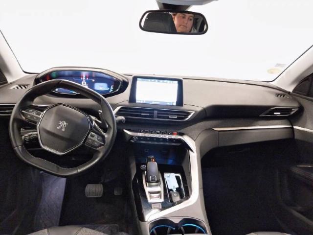 Peugeot 5008 image 8