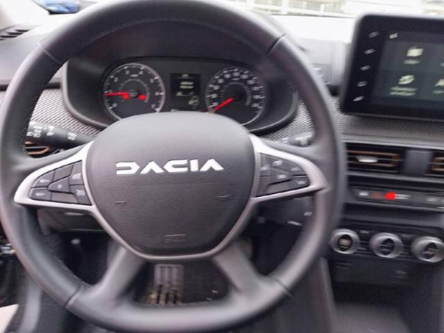 Dacia Sandero image 2