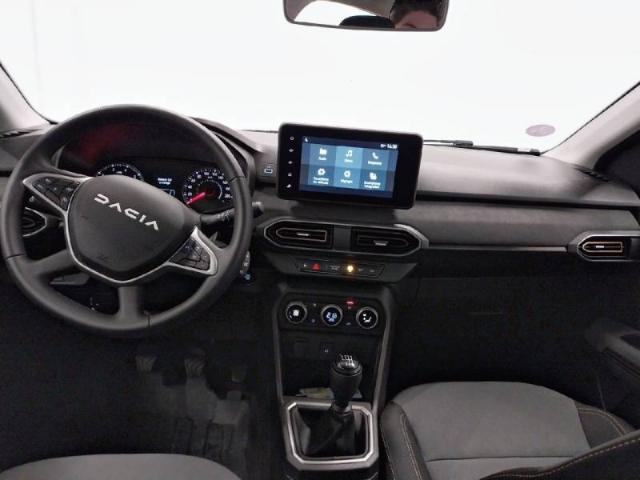 Dacia Sandero image 9