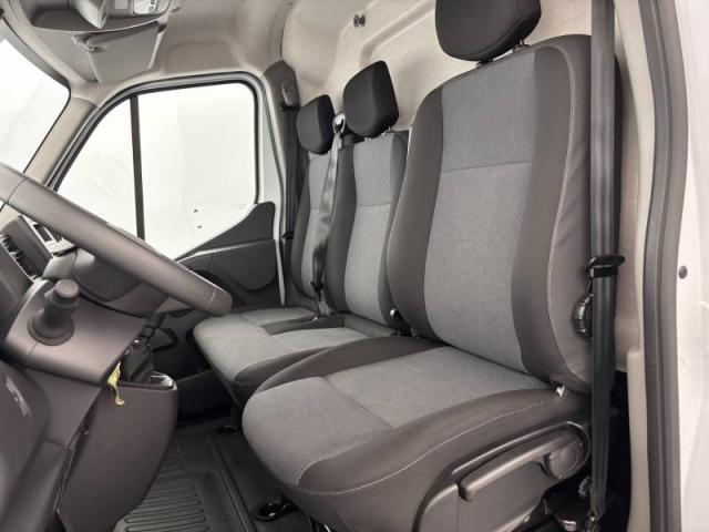 Renault Master image 4