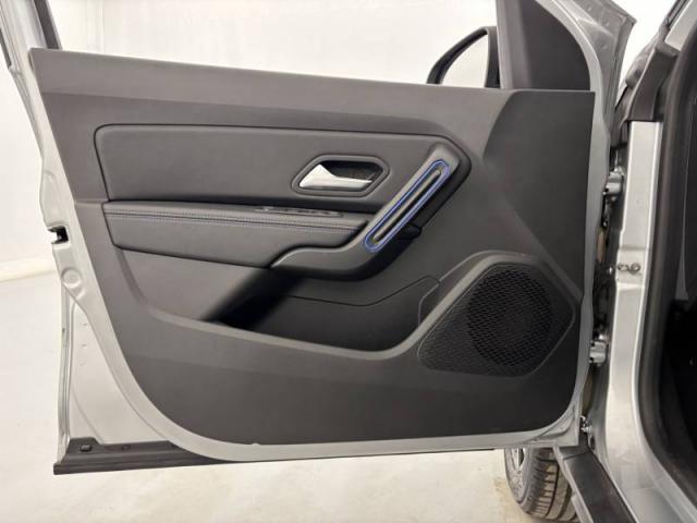 Dacia Duster image 1