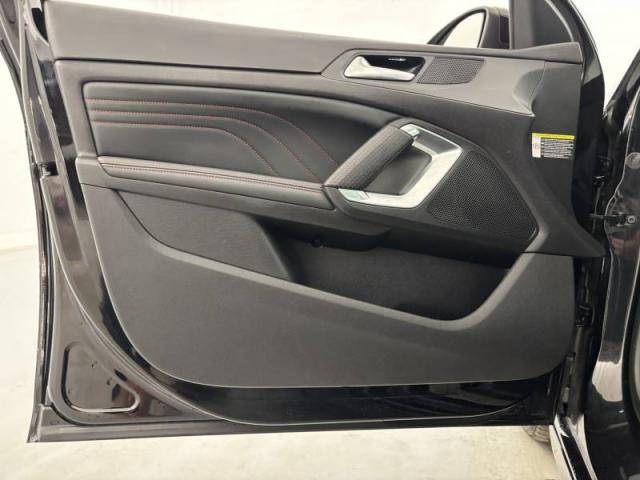 Peugeot 308 image 1