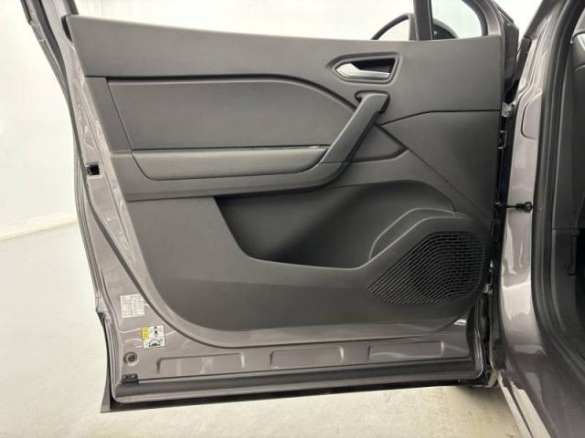 Renault Captur image 1