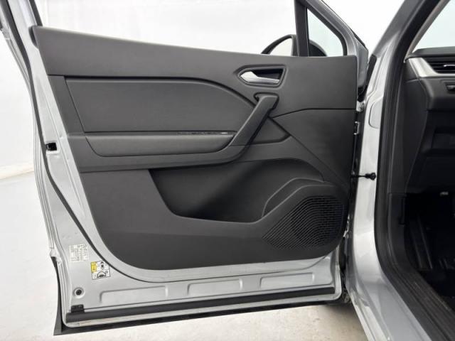 Renault Captur image 1