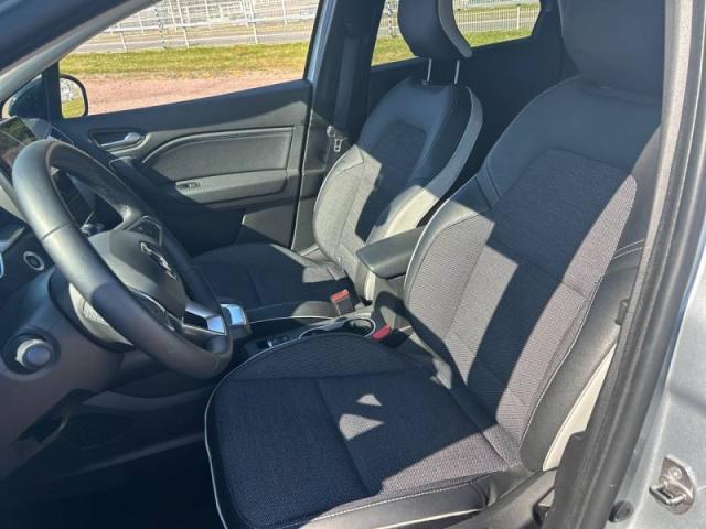 Renault Captur image 9