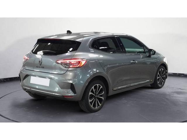 Renault Clio image 8