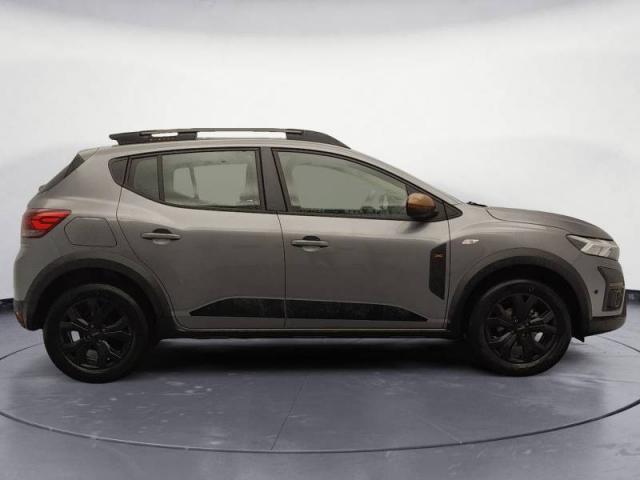 Dacia Sandero image 1