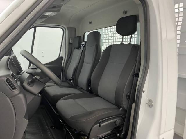 Renault Master image 8