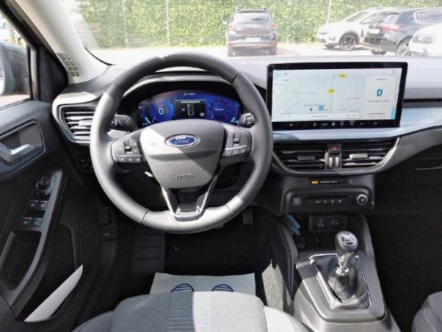 Ford Focus image 2