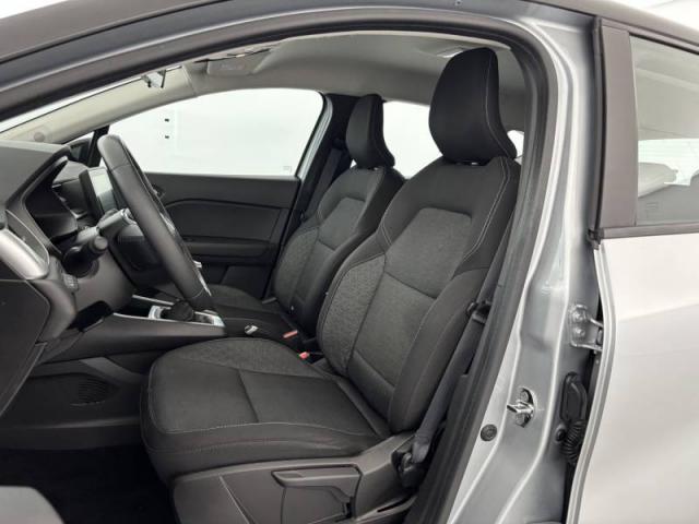 Renault Captur image 1