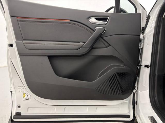Renault Captur image 1