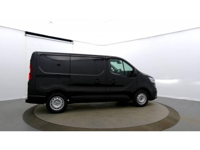 Renault Trafic image 9